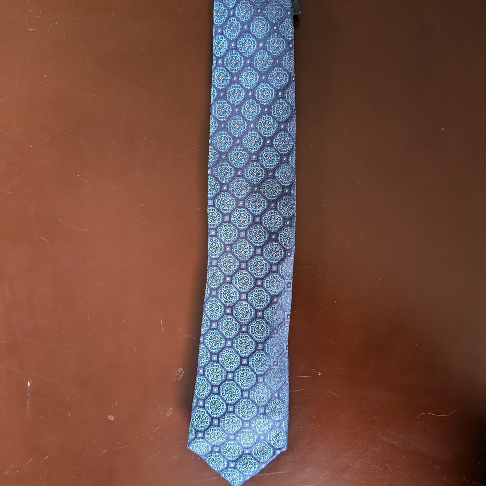 Elegant  Blue Patterned Men's Tie
